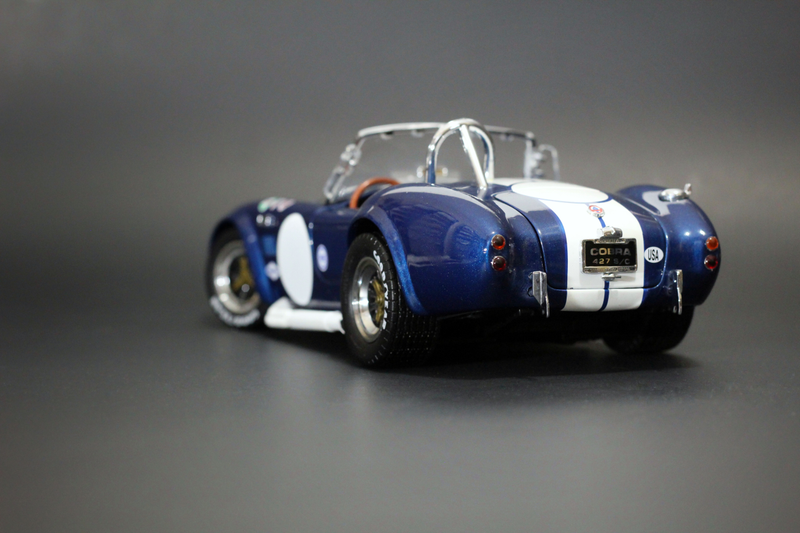 Illustration for article titled LaLD Engine Week: 8 Cylinders - Shelby Cobra 427